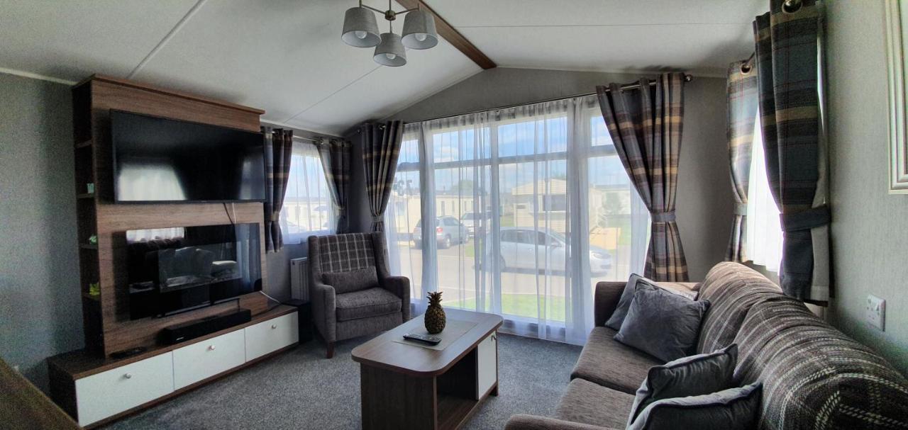Rj Luxury Caravan Hire With Hot Tub تاتيرشال المظهر الخارجي الصورة